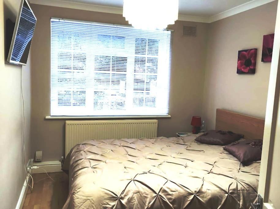 2 Bed Flat Near Station With Parking&comgarden * Sutton (Greater London)